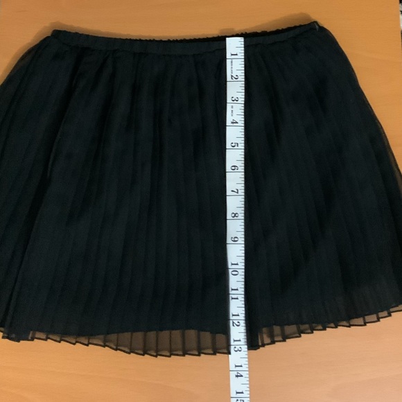 Micro pleated sheer min skirt - Picture 9 of 11